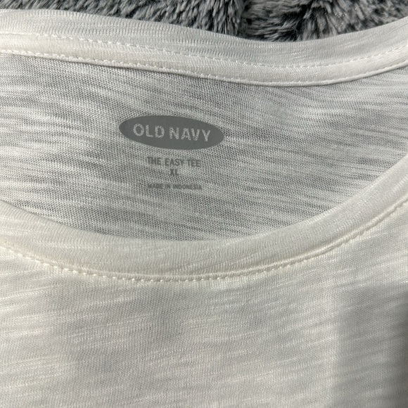 Basic white Tee - Picture 2 of 2